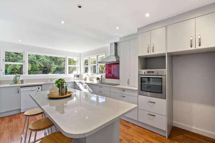 10 Tui Terrace Tawa_3