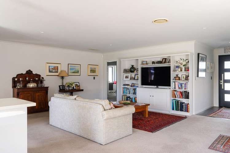 19 Joanne Street_5