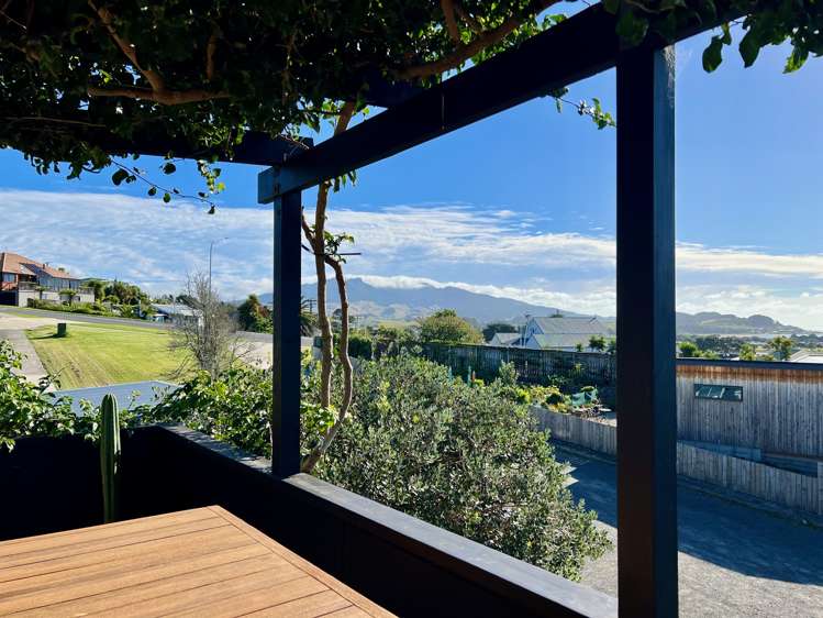 10C Long Street Raglan_17