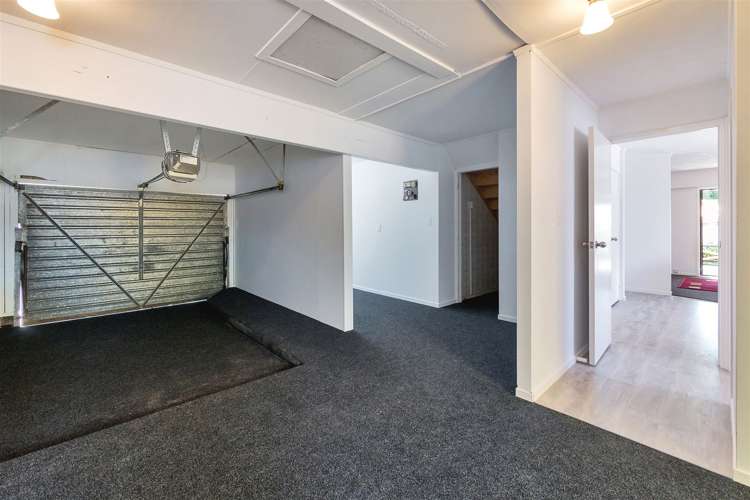 1/50 Ray Small Drive Pahurehure_11