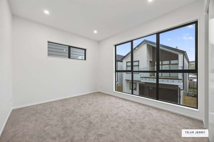 27 Jandell Crescent Bucklands Beach_10