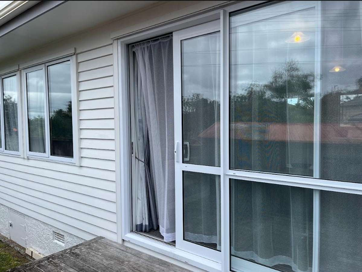 Power, water, Lawns and Gardens are all Included in the rent 5
