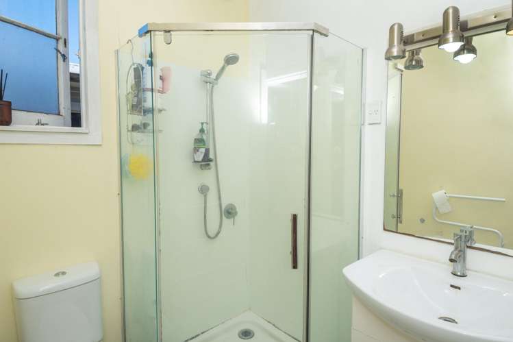 13 Dickson St Kaiti_14