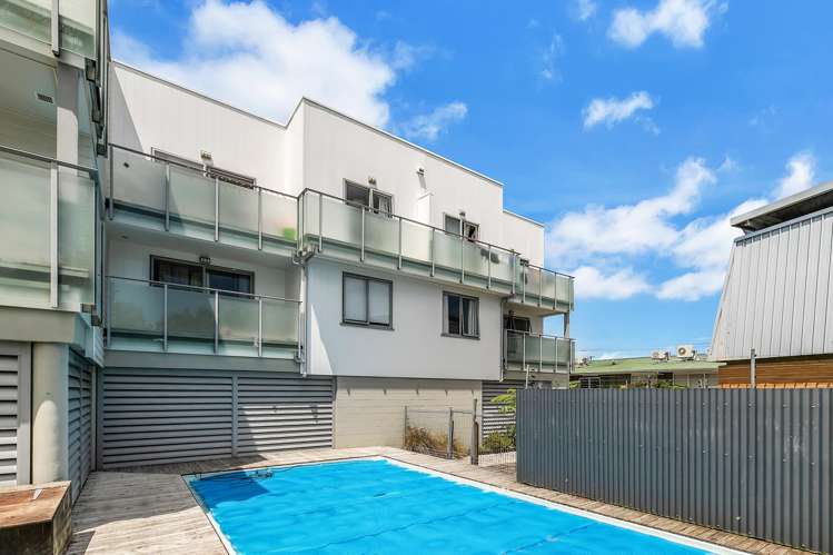 2b/86a Rockfield Road Penrose_14