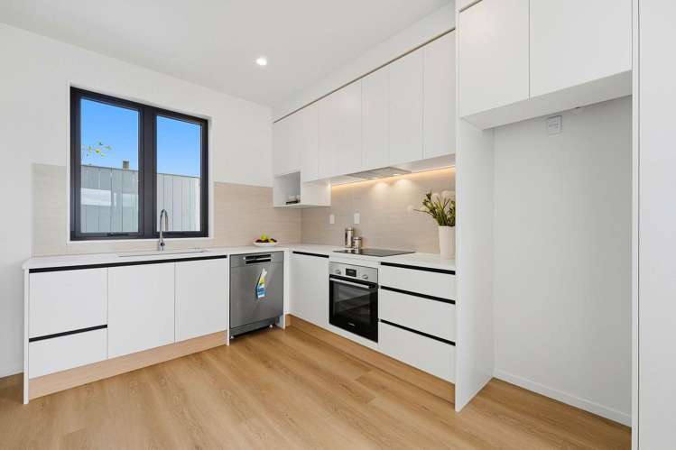 Lot 5/137 Moore Street Hillcrest_26