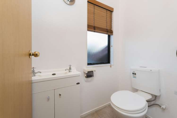 247A Great North Road Henderson_17