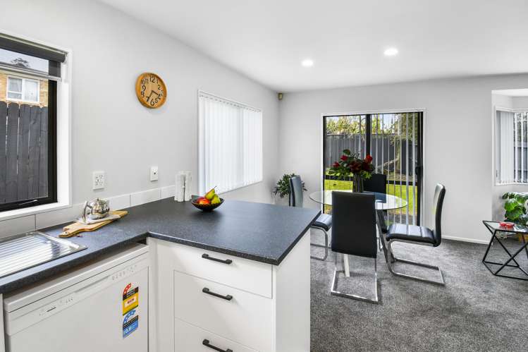 30 Koru Street Mangere Bridge_24