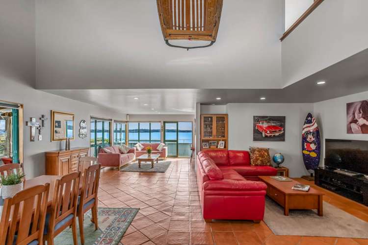 16 Spinnaker Drive Te Atatu Peninsula_10