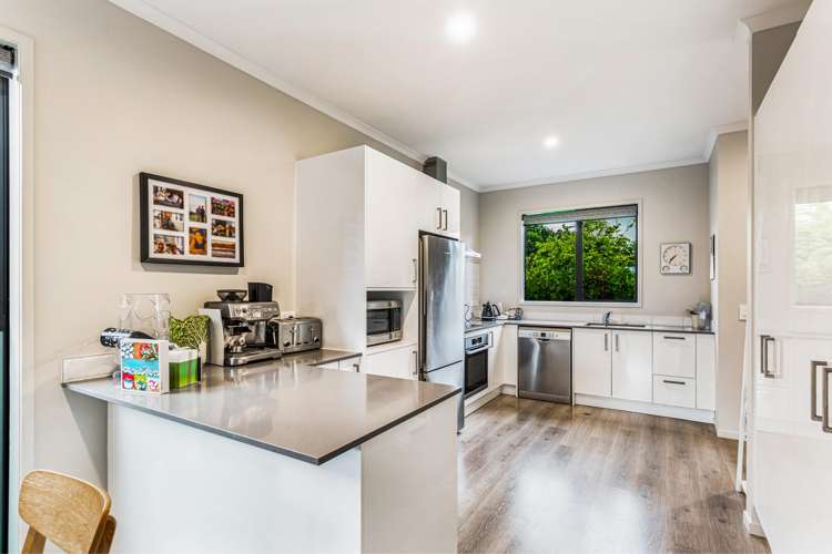 22 Peihana Road Hobsonville_8