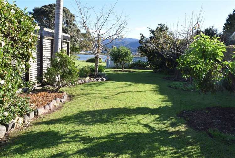 12 Marquet Place Tairua_24