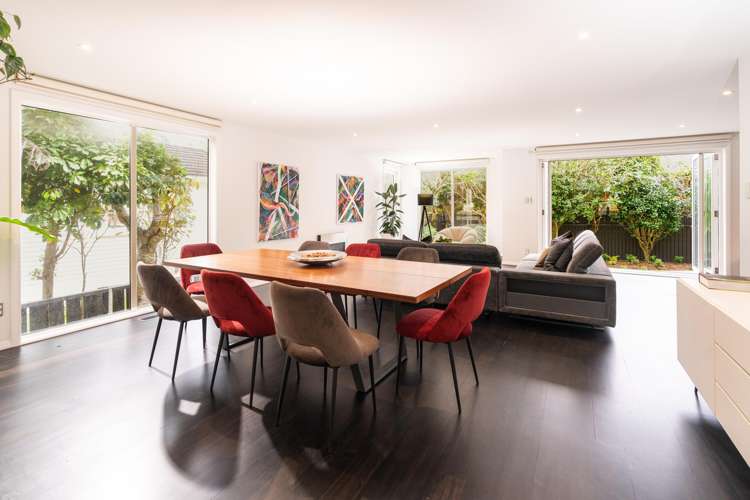 64 Friend Street Karori_5