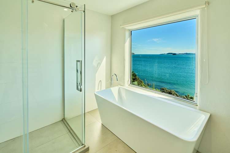 5 Rangiuru Road, Mahina Bay Eastbourne_19