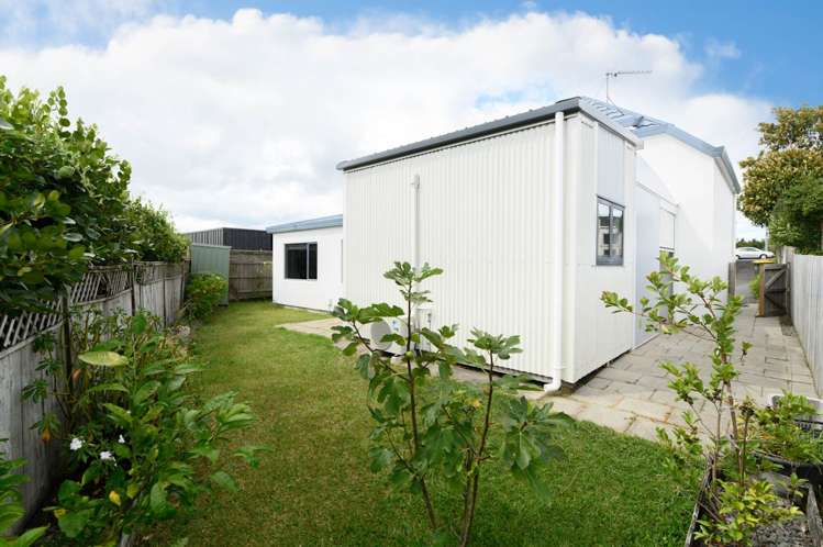 2/786 East Coast Road Oteha_17