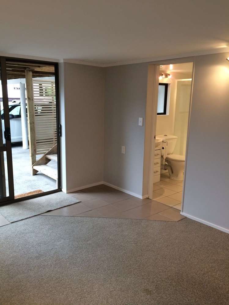 8 Woodglen Road Glen Eden_17