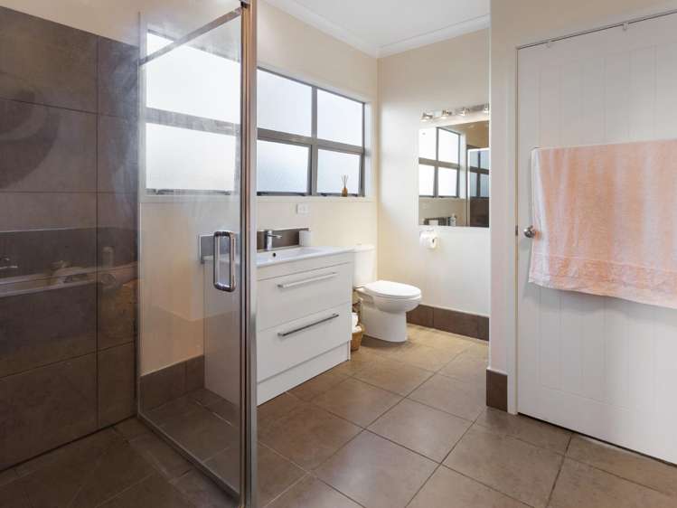 7b Harrow Place Mount Maunganui_14