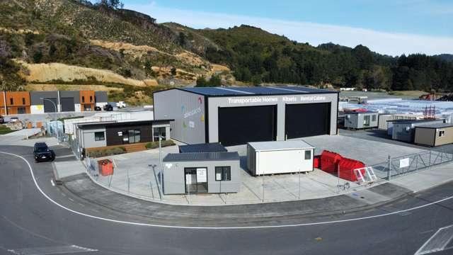 Polished High Stud Warehouse + Secure Yard