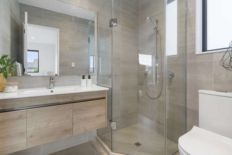 24 Siren Street Wainui_13