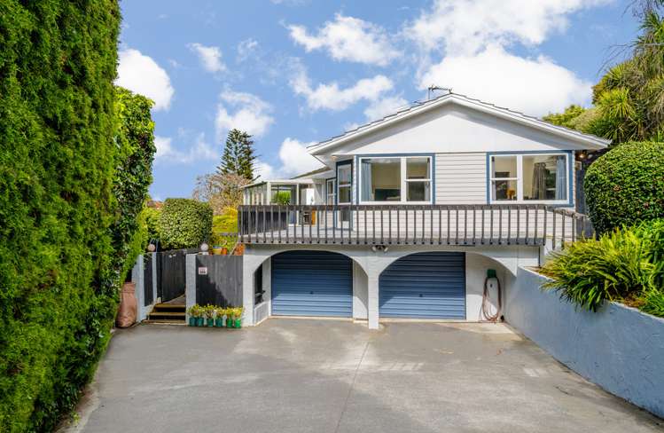 17 Hutchinsons Road Bucklands Beach_21