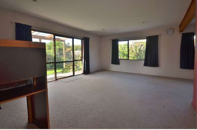 1b Stephens Place Hairini_2