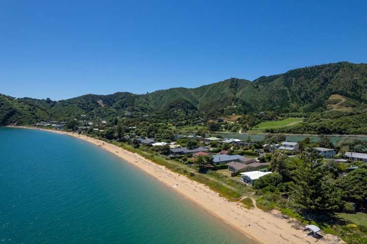 32 Peninsula Road Takaka_9