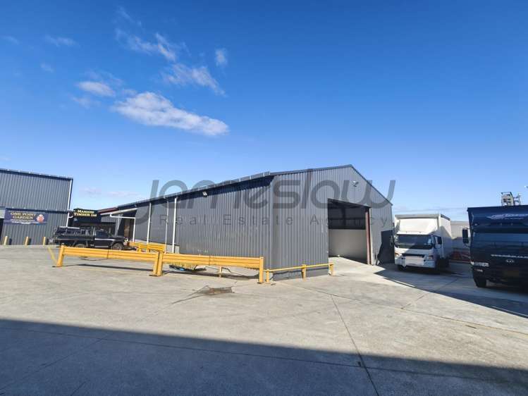 Unit E&F/3 McGee Street Otahuhu_12