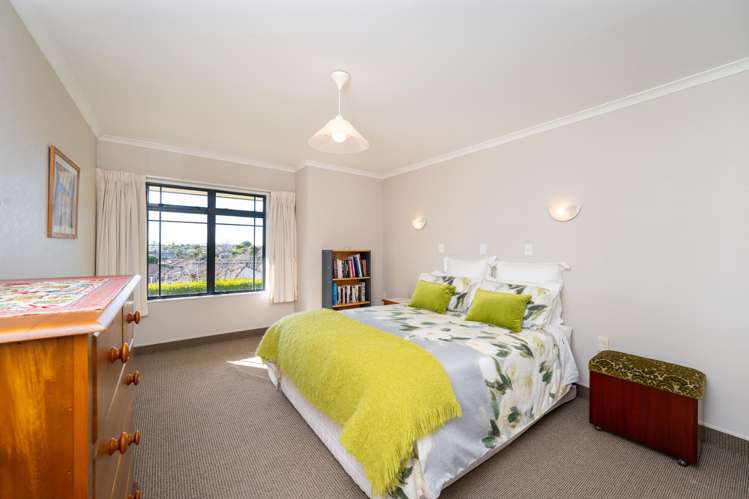 41 Hetley Crescent Taradale_13