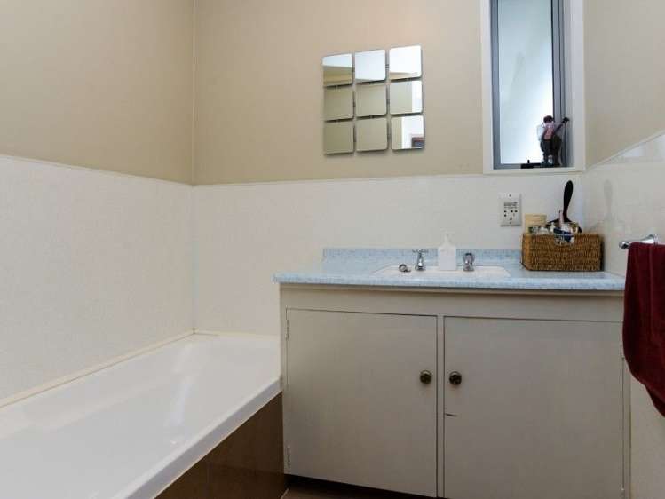 12 Stiles Avenue Waipukurau and Surrounds_12