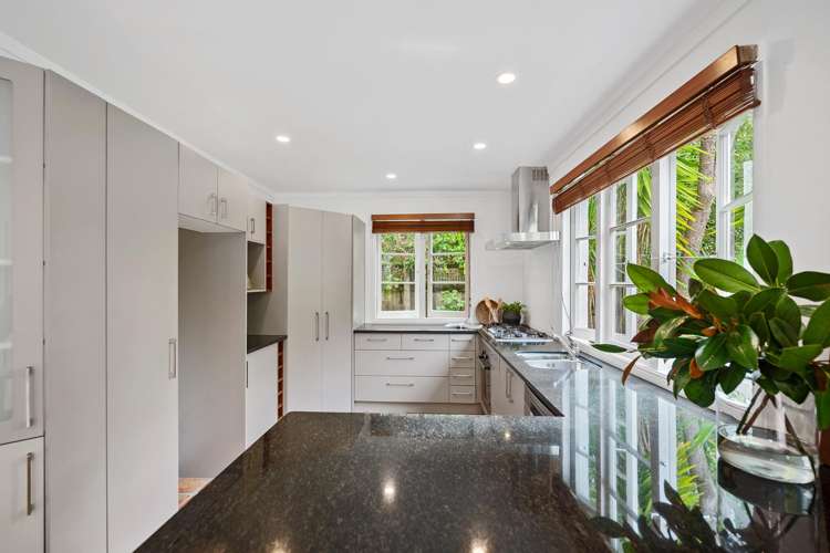 194 Onewa Road Birkenhead_7