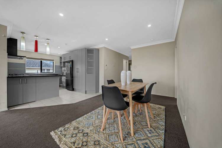 48 Beaubank Road Kelston_19