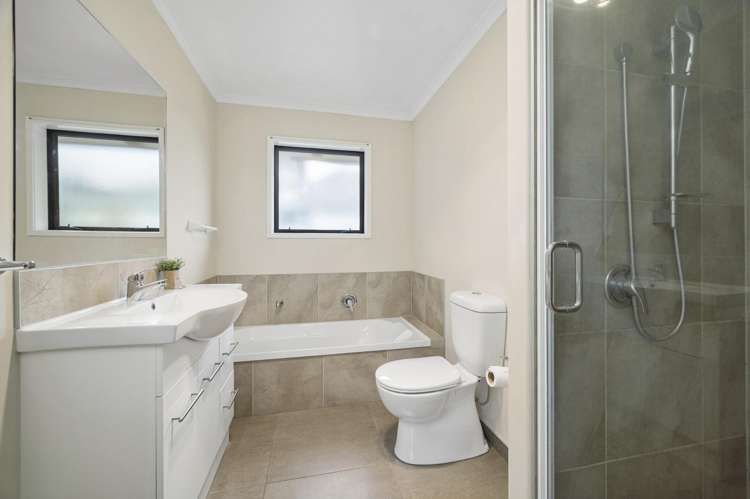 7 Puriri Crescent Hillcrest_16