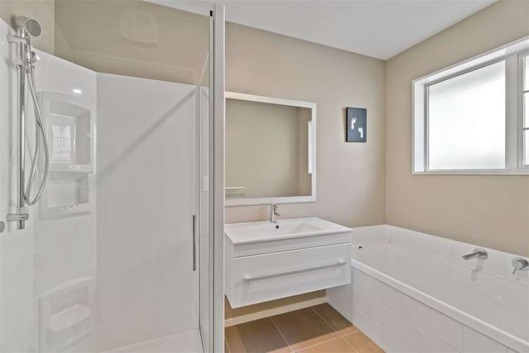 441 Main South Road Hornby_11