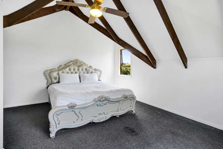 9 Ruskin Place Westown_10