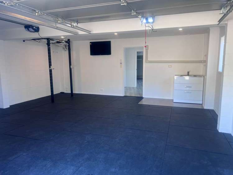 8 Asbury Crescent Campbells Bay_16