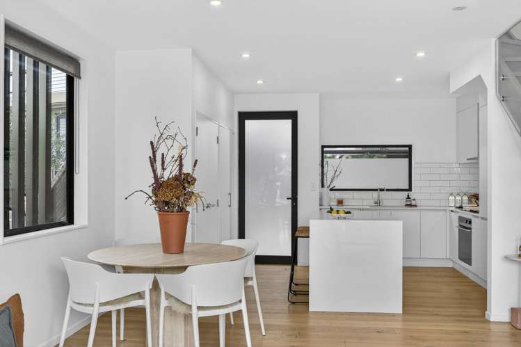 17/37 St Vincent Avenue Remuera_6