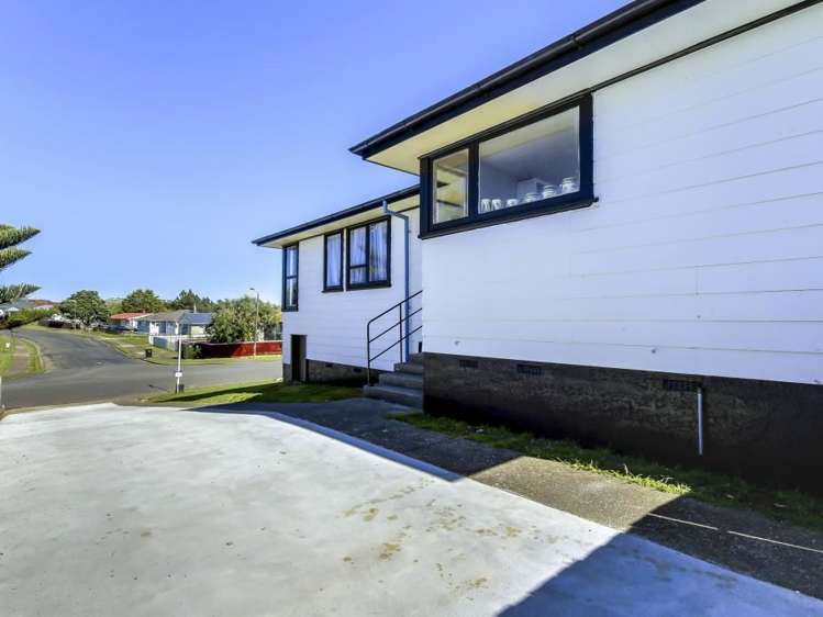 32 Beauzami Crescent Ascot Park_12