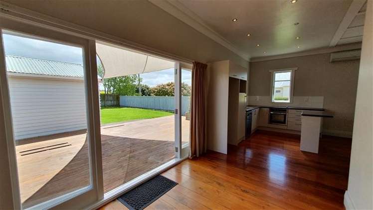 33 Kingsway Avenue Sandringham_11