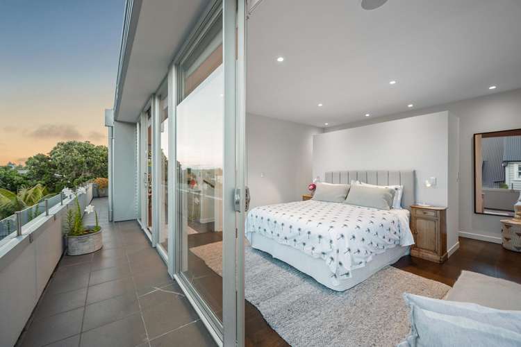 2/2A Earnoch Avenue Takapuna_16