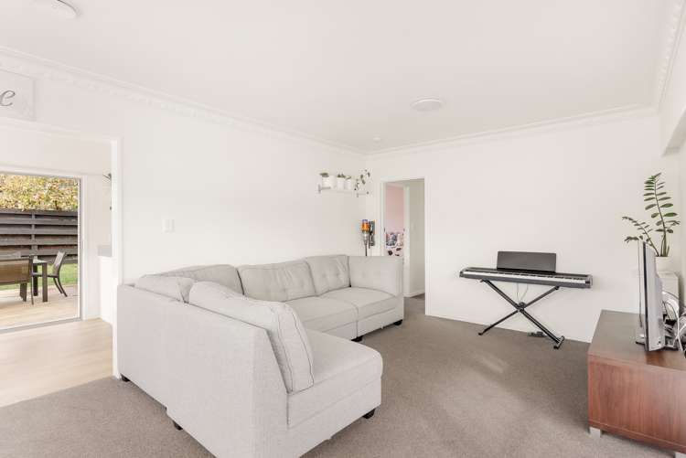 2/18 Manse Road Pahurehure_8