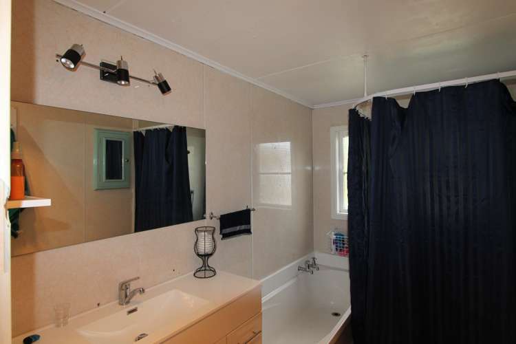 31 Cambridge Street Pahiatua_5