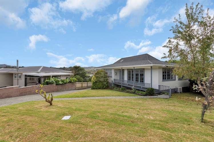 31 Clotworthy Crescent Onerahi_16