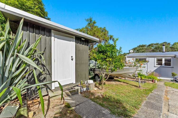 83 Leigh Road Leigh_24