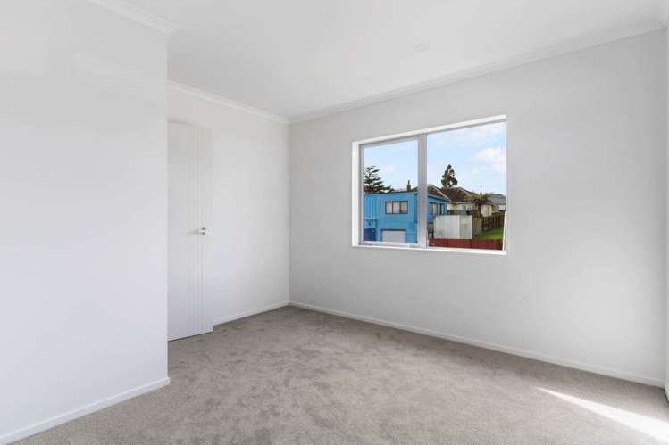 69a Great South Road Manurewa_11
