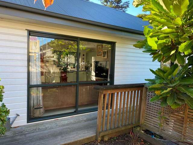 51A South Lynn Road Titirangi_1