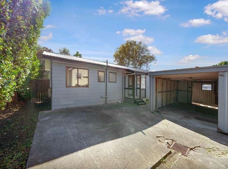 134 Mcleod Road Te Atatu South_17