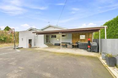 92 Riverbank Road_3