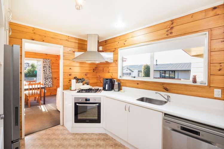 7C Mountfort Grove Feilding_1