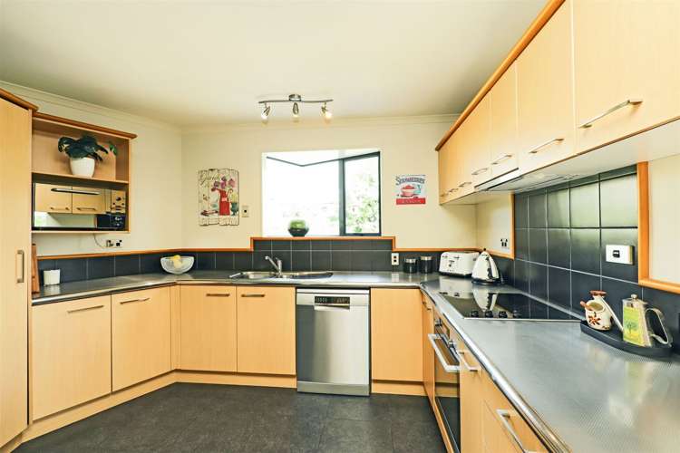 5 Laing Cove Havelock North_12