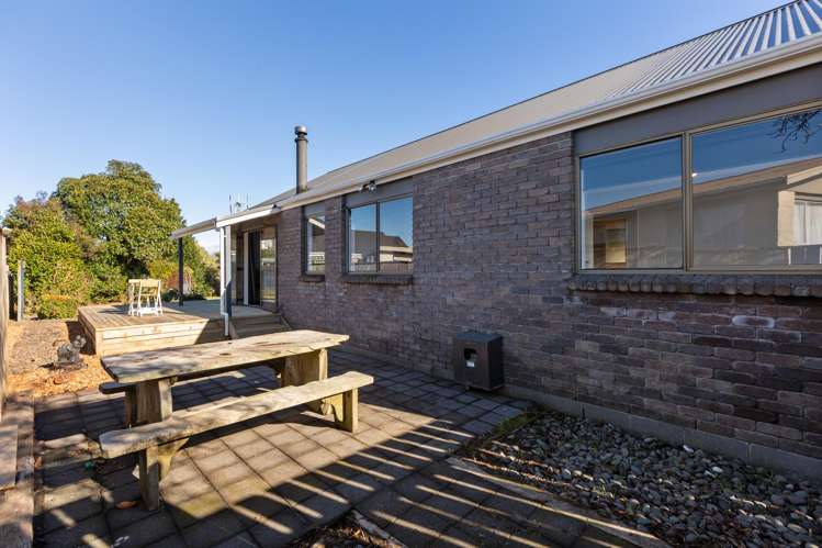 53 Gardenia Avenue Bell Block_35