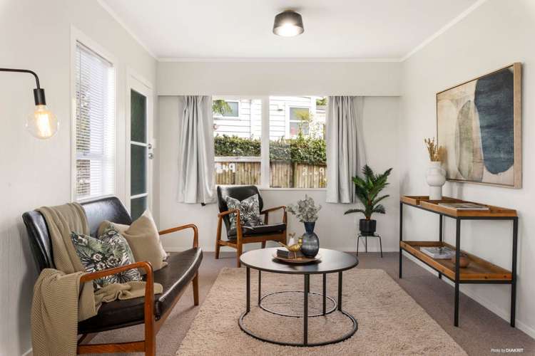 2/49 Western Springs Road Morningside_7