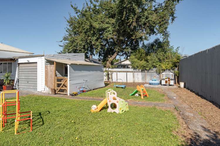 12 Grey Street Masterton_16